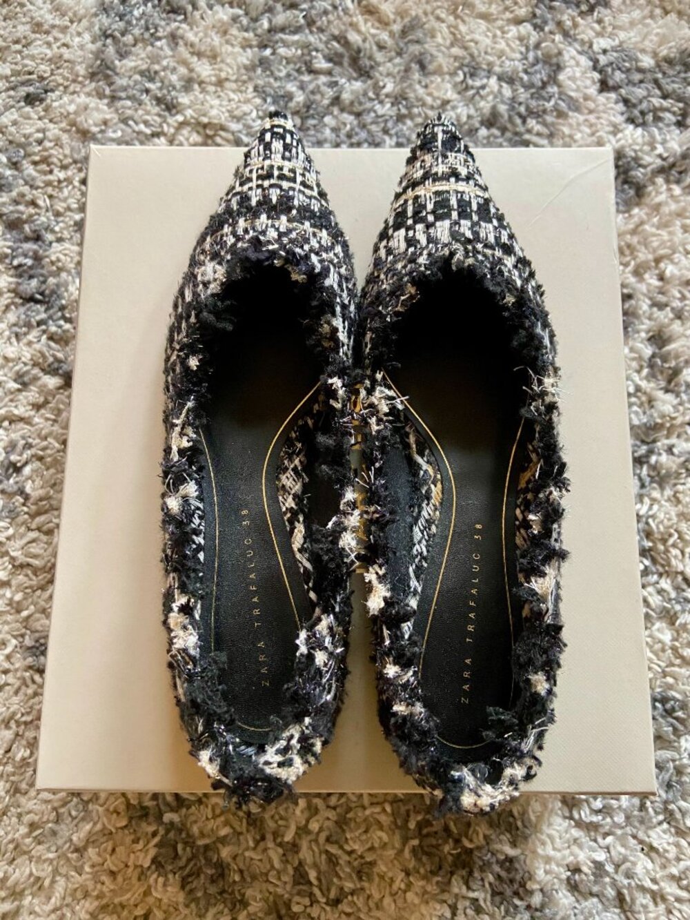 ZARA Tweed Woven Pointed Toe Flats Size 7.5 Like New